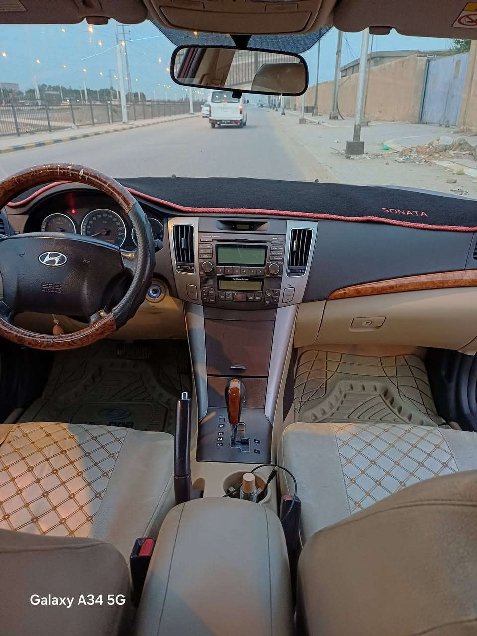 للبيع موديل ٢٠٠٩ خليجي فول محرك ٢٤٠٠ 
لباقي التفاصيل اتصل على الرقم***********
