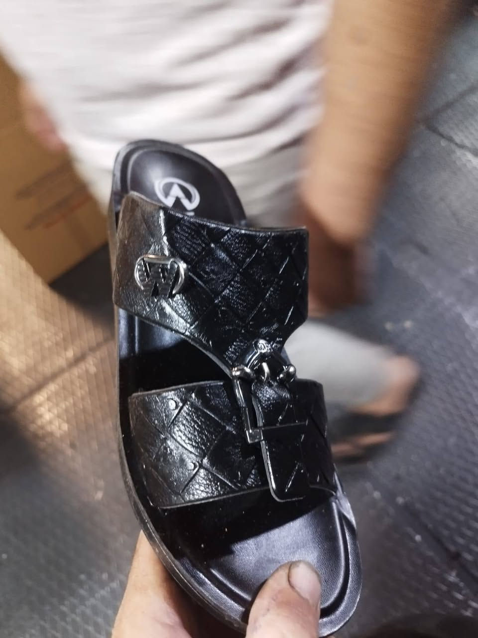 شروه شحاطات رجالي استندر سعر القطعه 1750 عدد القطع 2184 يعني طلعا 182 درزان


**إذا كنت صاحب هذا الإعلان وتريد حذفه لأي سبب، رجاءا أرسل رسالة إلى الدعم الفني**