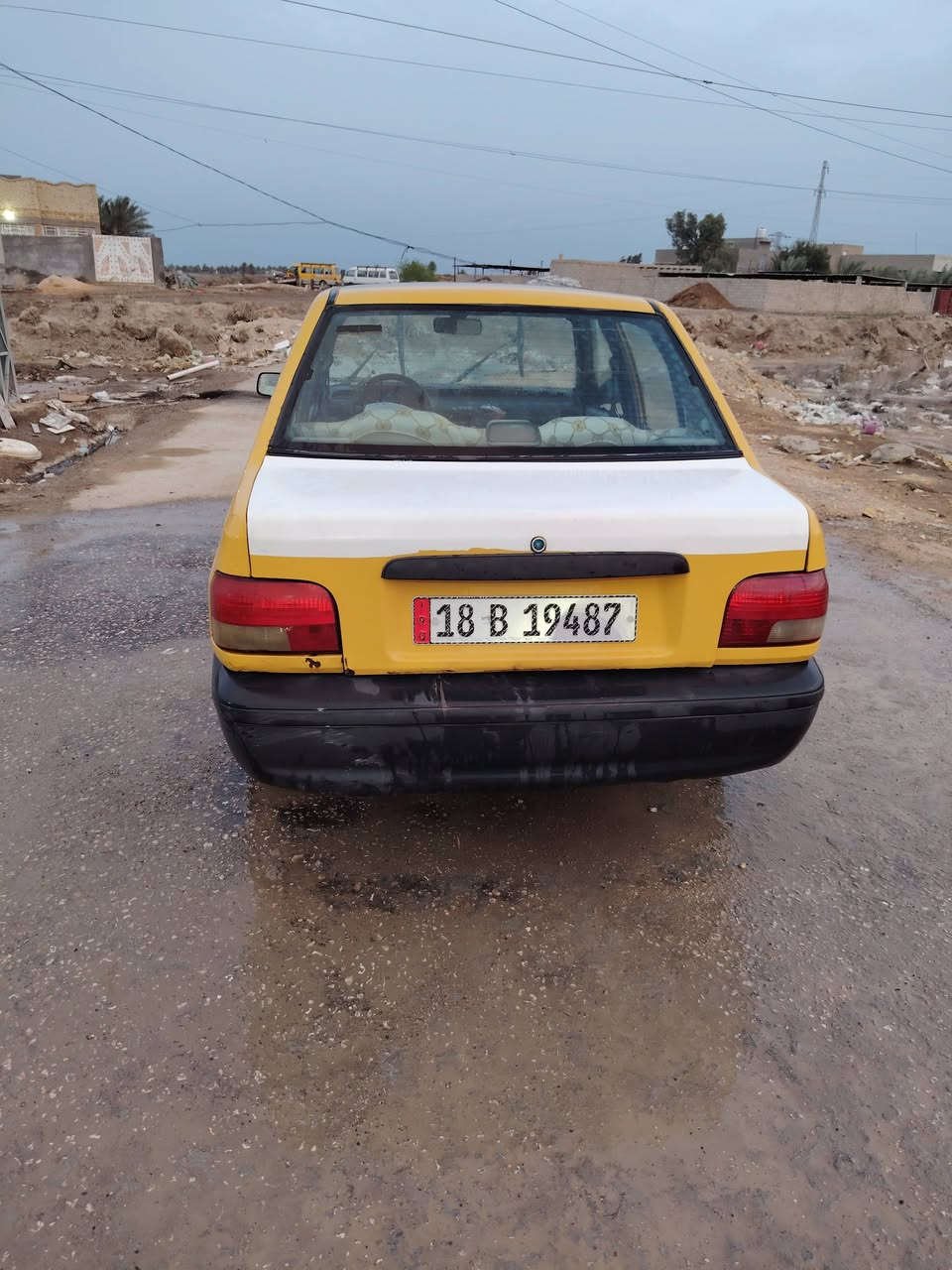 السلام عليكم للبيع سايبا موديل 2011   تخم تاير كير مكينه خير من الله سياره
شرط المداور مصفره غرامات عليه هيئه ٤٥ الف فقط
السعر ٢٥ وبيه مجال بسيط 
لستفسار على رقم ***********
