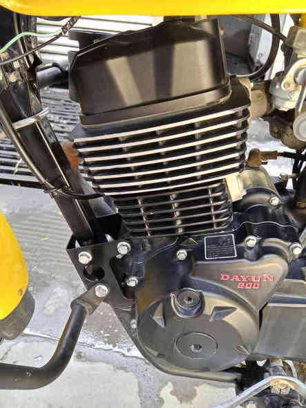 دايوان.  دراجه بحاله الوكاله مكينه 200سيسي مرقم. لوحه وسنويه بابل مشروع وطني  2022كفاله عامه من شخط والفتح والضربه ماشيه 17الف. مكاني بغداد الشعلةم
***********. 
معروضه 2200
