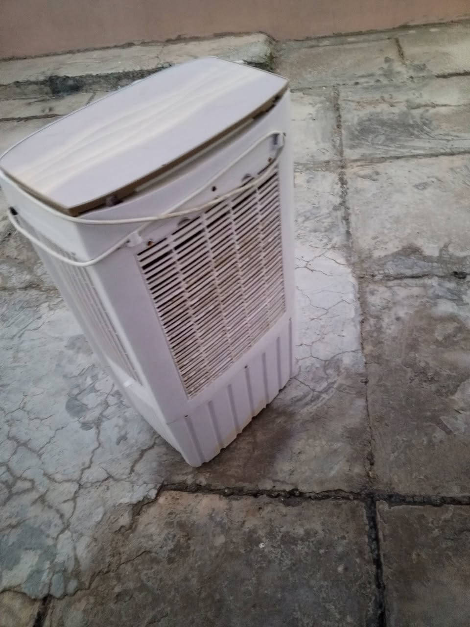 عندي هذا مبرده للبيع خو جديد 35 الف***********
