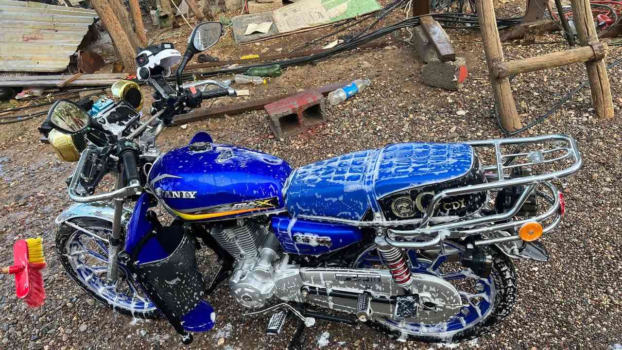 السلام عليكم سيفان موديل 2024 مكفول من تايره ل تايره كلو شغال سلف ديجات لايت عالي وناصي الآيتات إضافي بومه اصلي نكره سلف نشاط فول ترتيب فول مكاني جنوب الموصل كياره الحاج علي سعر 675 وبي مجال شي قليل ***********
