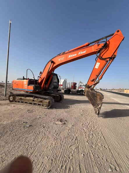 السلام عليكم
حفاره موديل 2001
رقم بأسمي ميسان
السعر 175 ورقه 
المضخة مجفته
المحرك مجفت
الزنجيل 50 بالمية
مكفوله من الصبغ
المكان بالبصره
المكينة جاهزه بالعمل 
*********** الزبير
