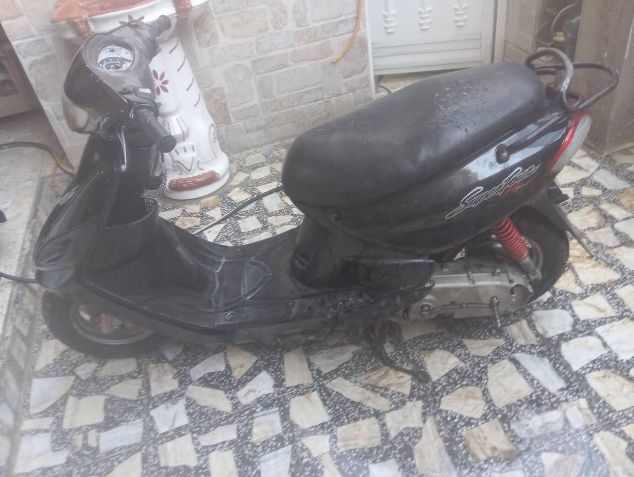 السلام عليكم
ماكس قجمه شغاله هندر
بس كابريتر رادله تنضيف ورادله ترتيب 
سعر 250وبيهه مجال مكاني 
شعب خلف جامع شروفي ***********

