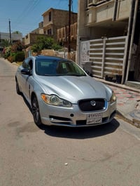 جكور موديل ٢٠٠١٠ سياره ٨ اسلند قطره المرغوب بانزين عادي سياره فول موصف...