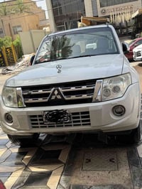 موديل  2013 محرك 3500  ماشيه ١١٧km فتحه  كشن كهرباء اشاير بل مري ثلاث ...