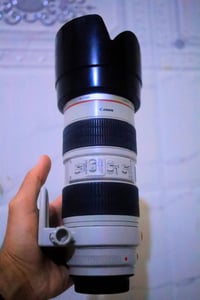 عدسة ٧٠-٢٠٠ • فتحة ٢.٨ • شبه جديد