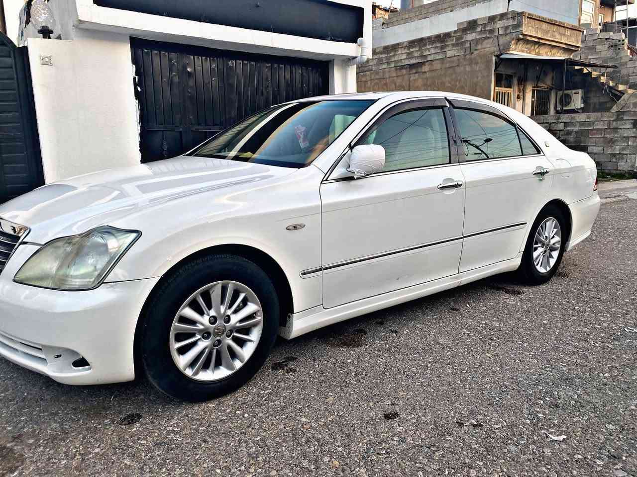 شاهینە مووس
١٨٢
مودیل ٢٠٠٥
گیرو مەکینە گەورە
ناو زەرد 
دوو دوکمە
جوار کوشن کارەبا
کامل مەسرەف کراو
رونی گیرو
مەکینەی گوراوە
بریکی بەسراوە
58گەلاو مەجال
***********
