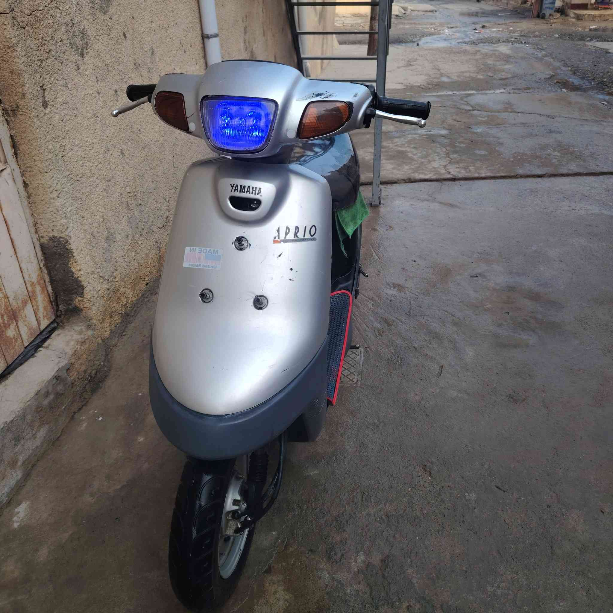 السلام علیکم ماطور بوتين لبيع مكينه فوك مفتوحه بس ترع اصلي لايب شغال يشاير شغاله دشبول شغال كيج بانزين شغال كيلومترشغال *********** السعر 350
وبي مجال
