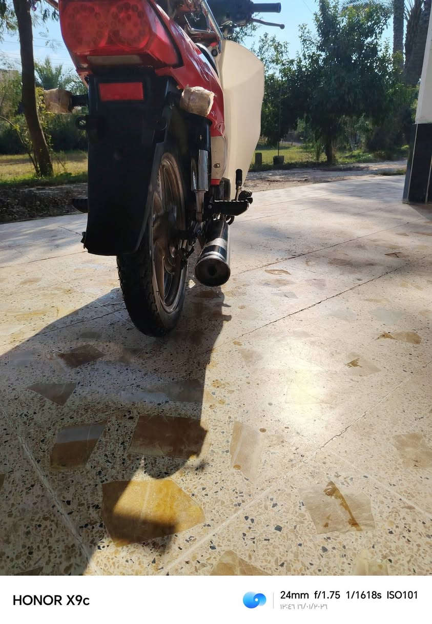 دراجه سرفيز للبيع نضيفه موديل 12 السعر خاص رقم الهاتف ***********
