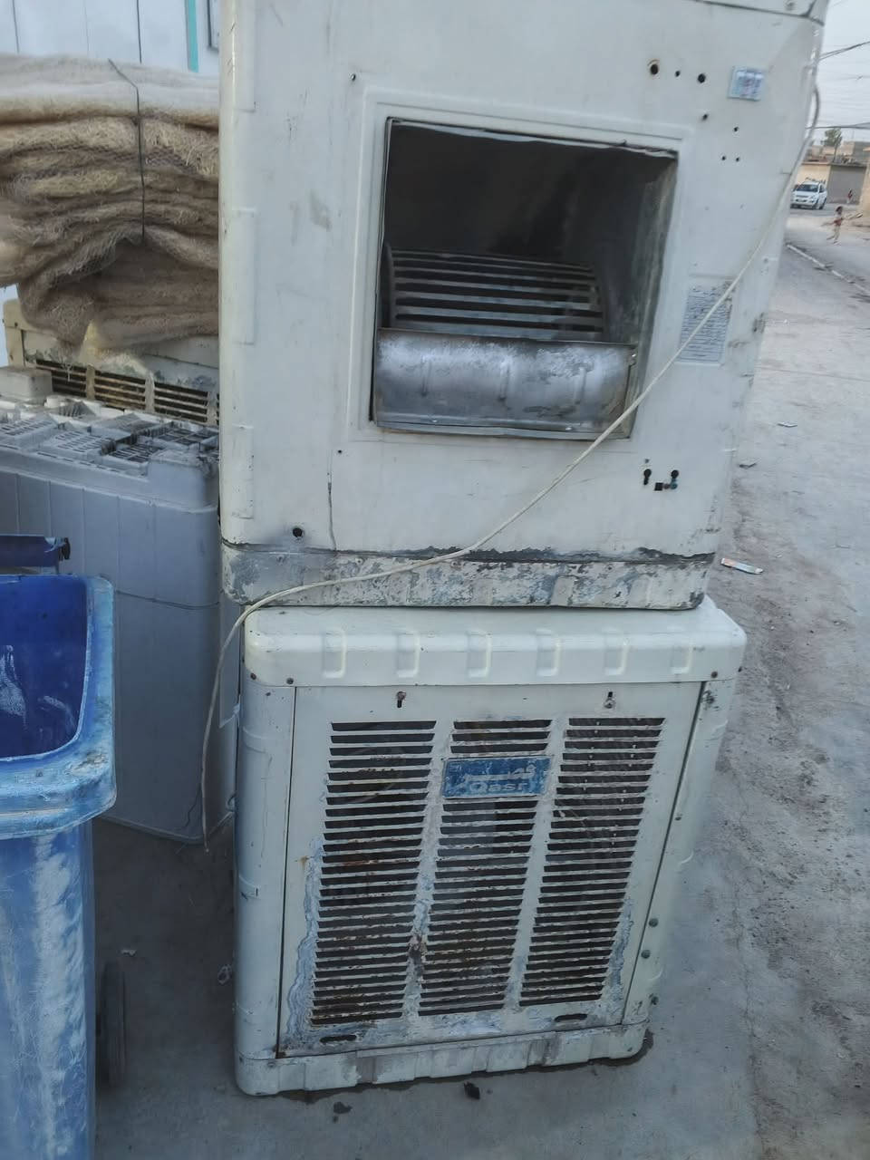 اغراض للبيع
مبردة حجم 4 ونص  ب100 الف  ثقيل شرط
مبردات ثنين ونص ب 75  وب95  شرط الشغل 
طباخ بلازمة ب35 الف شرط الشغل 
مروحة عامودية ب 10 الف


**إذا كنت صاحب هذا الإعلان وتريد حذفه لأي سبب، رجاءا أرسل رسالة إلى الدعم الفني**