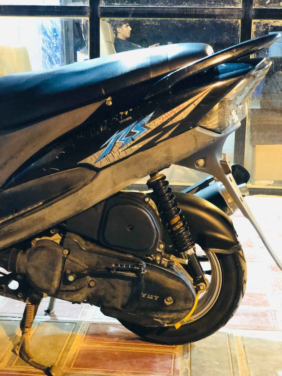 سلام عليكم
عدله للبيع دراجه بلاديه مكينتها خير من الله نكره سلف بكل وقت كلها ختم واحد ويه المكينه  بيها تايرات جلاتين ويل نجمه دبلات رياضي 
سعرها ٦٧٥ وبيها مجال قليل
مكاني طوريج رجيبه
***********
