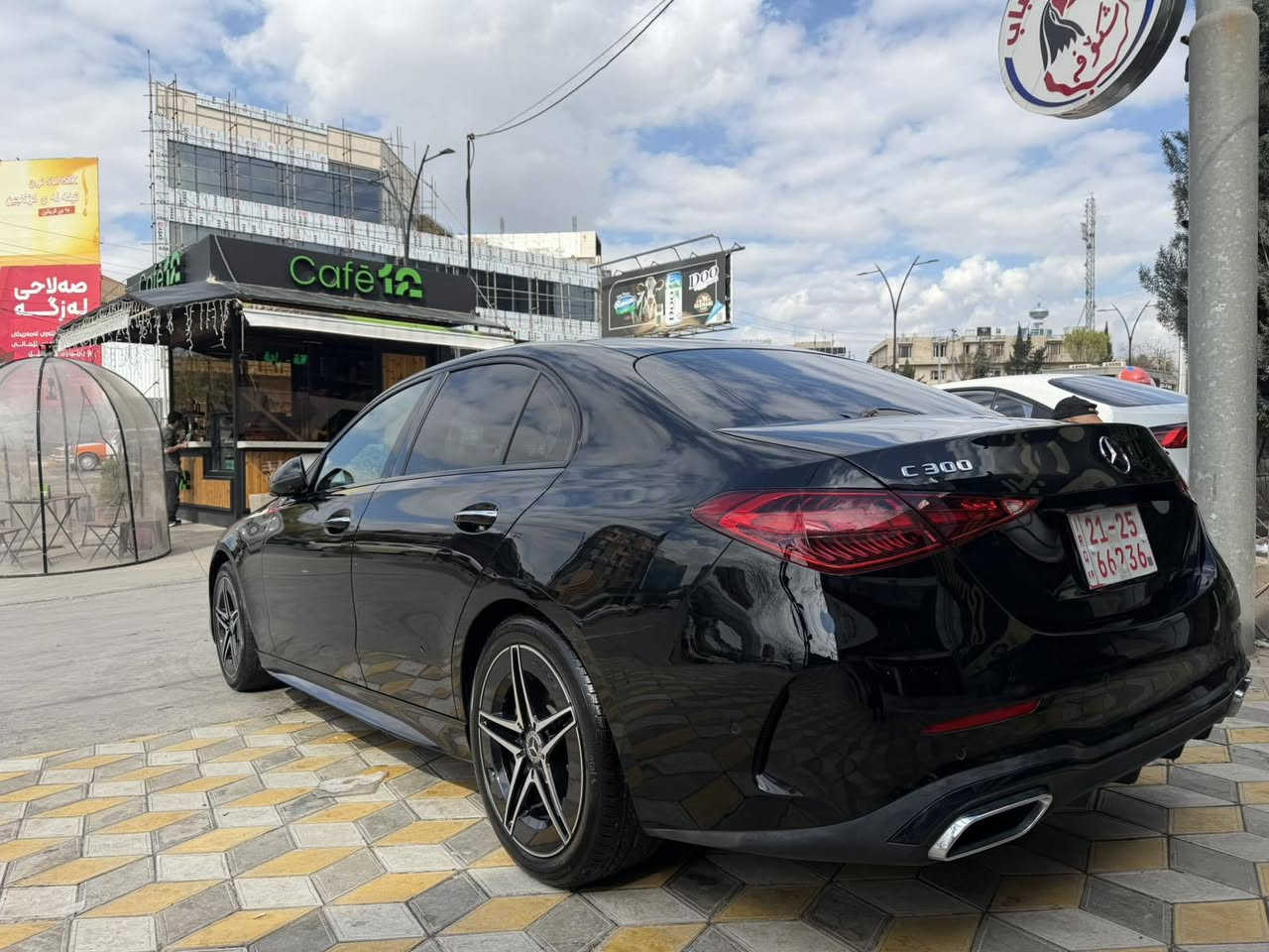 مارسيدس C300 مؤديل 2023 
مواسه فات فوول
 بيلاد AMG
بانؤراما و ناوسور كاميره
 ٣٦٠ كوشن غه زن و هيته ر
 و پيشوو دوا رادار و فوول
   ته نها ١٢ هه زار ميل
 رؤشتووه
 به س بؤنيتى بؤياغه 
ناوو شانصى به شه رت
 به هيج جؤريك نه ى گرتووه ٢ PDR بجوكى هه يه 

سعر لە کۆمێنت داوابکە ڕاستەخۆ بۆت دیت 📩 

به ناوى خومه وه يه سه ياره كه يه ك دينار مه سره فى نيه به شه رتى هه مووشتيك زؤر خاوينه 

ژمارەی خاوەنی 
***********)
