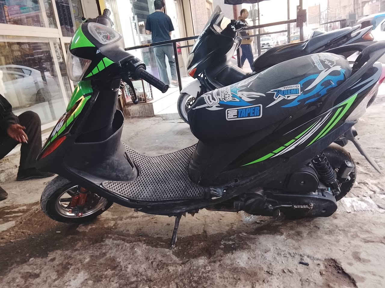 سلام عليكم دراجه ماكس عدله دراجه خير من لله سلف وهندر شغال كلجات رياضي تخم تاير جديد لا تنقيص ولا تبخير كفرات جديده كهربيات شغاله كامله دراجه تنكر سلف وتطلع سعر 500وبيه مجال الطيبين المكان بغداد العبيدي شارع 20رقم ***********واتساب أو خط
