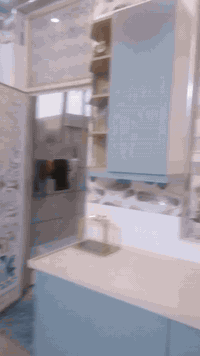 السلام عليكم
دار للبيع مع الاثاث..
حله ورديه خارج.. المساحه ٢٣٧ طابو زراعي بناء حديث يتكون من مطبخ حار وبارد.. صاله.. واستقبال.. غرف نوم عدد٢.. مجمع صحيات..
للاستفسار عن السعر او للاستفسار عن معلومات أكثر الاتصال عله الرقم ***********..
