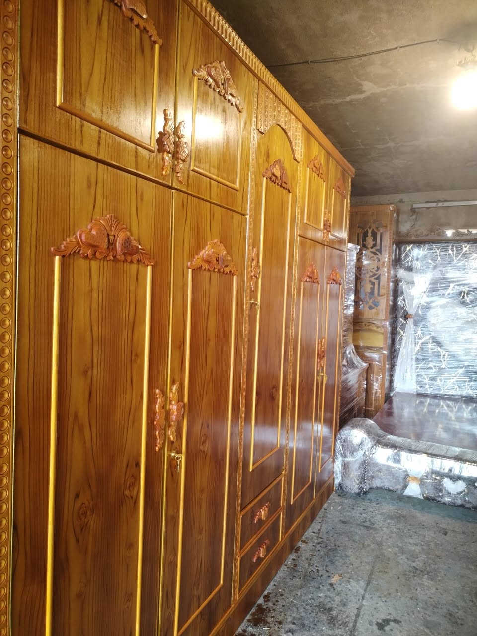 غرفه 5 ابواب. ابراج محلق نقش زان يدات زان دنكه زان صاج 5مليم شرط السعر900الف قفل 🔒 العنوان موصل باب جديد داخل ساحة نادي الفتوه الرياضي مقابل افران السيد *********** اسيا *********** رجأ الما يشتري لا يخابر اقساط ما عندي
