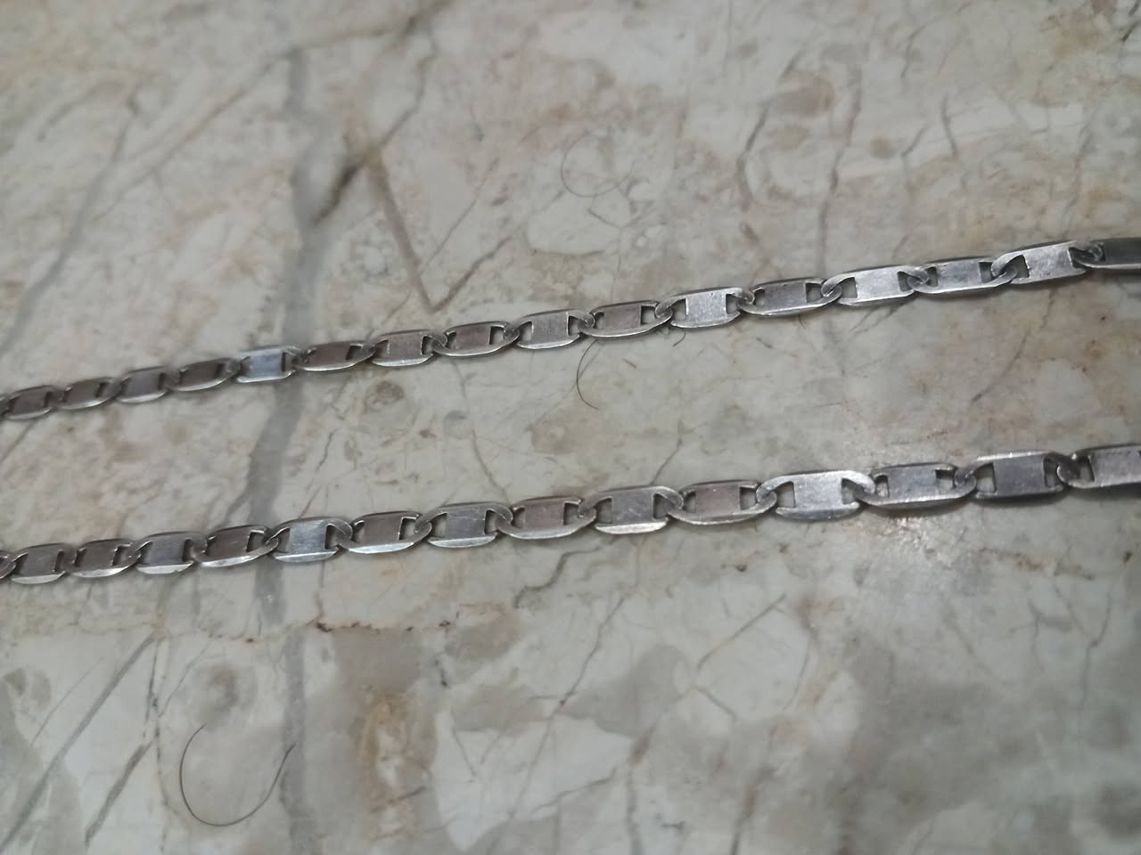 زنجيل فضة إيطالي925 وزن 13 غرام  مكاني بغداد مدينة الصدر متوفر توصيل لجميع محافضات العراق


**إذا كنت صاحب هذا الإعلان وتريد حذفه لأي سبب، رجاءا أرسل رسالة إلى الدعم الفني**