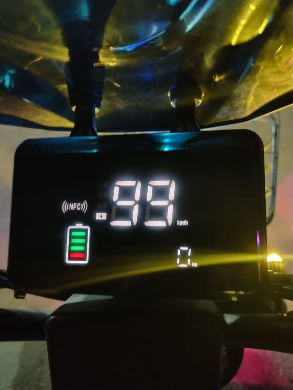 السلام عليكم دراجه شحن R9_Sport نظيفه جدا استخدام داخل المنطقه تجي 5 بطاريات كباره وملف 2000 واط حقيقي دراجه مدرع كامله من كلشي تايرات جوبلس ابرياكت دسك مكاني بغداد الحسينيه سعر 500 الف مستعجل علئ بيعتهه محتاج  رقم هاتف ***********
