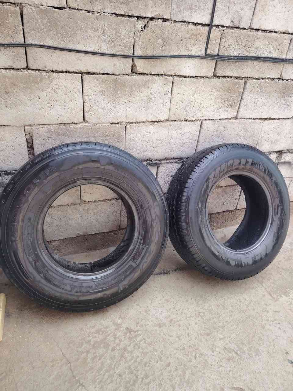 زوج تايرات واز زوبه يرهمن للبيع نضيفات ***********
