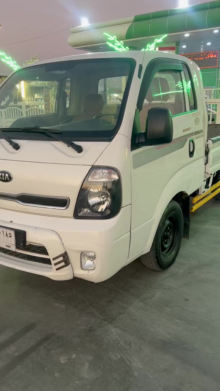 سلام عليكم كيا موديل 15 كفاله رقم نكليزي
محرك وكير شاصي مكفوله سعر 100 بيه محال 
مكاني بغداد بسمايه قرب سيطره الج ***********
