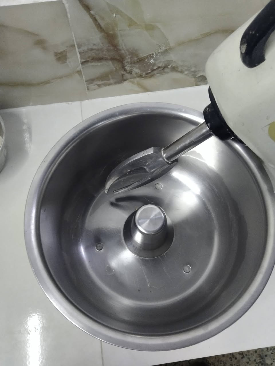 السلام عليكم عجانه 12 كيلو جديده جديده مستعمله شيء قليل غرض البيع عدم الاحتياج عنواني موصل ايسر حي القدس قرب كوفي السويد افران بين اهلنا *********** بي واتس
