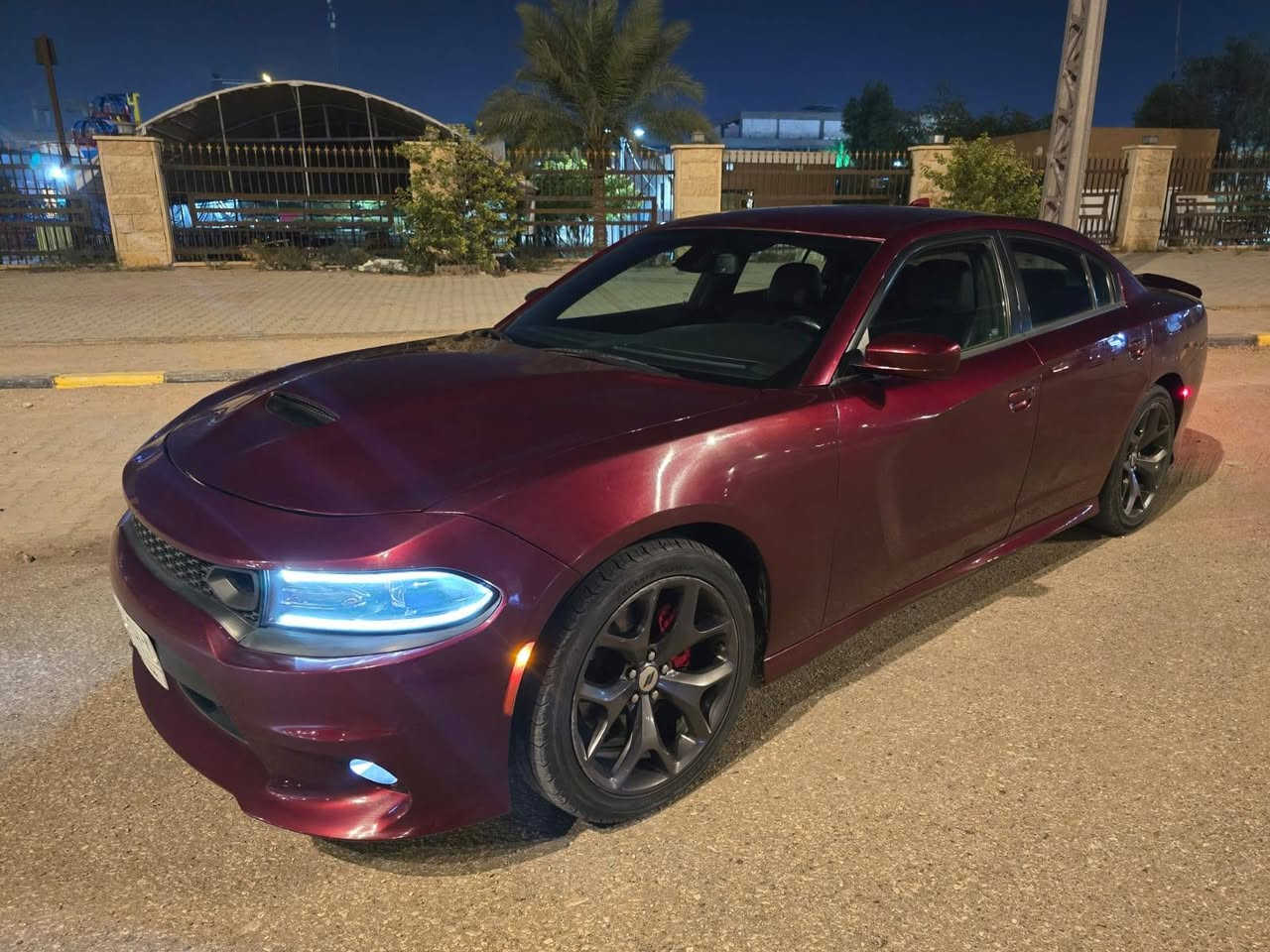 السلام عليكم 
للبيع أو المراوس ب أوباما 2016 اللون ابيض 
جارجر 2019 جي تي أصل تو ويل ماشية 165 كم محرك 3600  رقم بغداد مشروع وطني سنويتها لل2028 عليها ادامة كاملة من جميع النواحي اي نقص ما بيها حداديتها جديدة تخم تاير جديد منظومة تبريد جديدة حادثها جاملغ وبنيد مكانها نجف سعرها 208$ الي ميعجبه السعر ان شاء الله يحصل اغاتها اي استفسار على الرقم ***********  اتصال او واتساب
