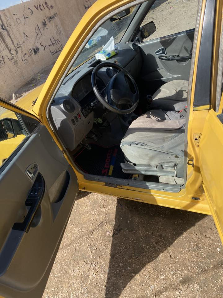 السلام عليكم 
سايبة منغولي موديل 2013 مكفوله من الضربة بيه طخات خفيفه وخياسات بالارضيه السياره باسمي سعرها ب20 هيئه وغرمات شكد عليها ينگطعن من حسابها سنوية ساقطة وتحويل مباشر مكاني كربلاء هذا رقمي  ‭***********‬
