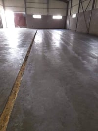 صب وسقل درجة اولئ  كراجات جملونات سطوح ارضيات رفتات مساحات 07802241798