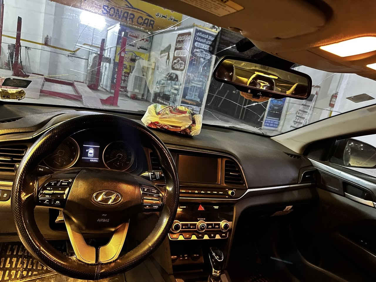 النترة موديل 2020 فول 1/1 بصمة تشغيل بصمةبيبان فتحة تدفئة تبريد السيارةجديده  وارد امريكي حادث بنيد وجاملغ  محرك 200دوش رقم بغداد انكليزي  اريد ابيع اني مكان بغداد ابو غريب ***********.          /
