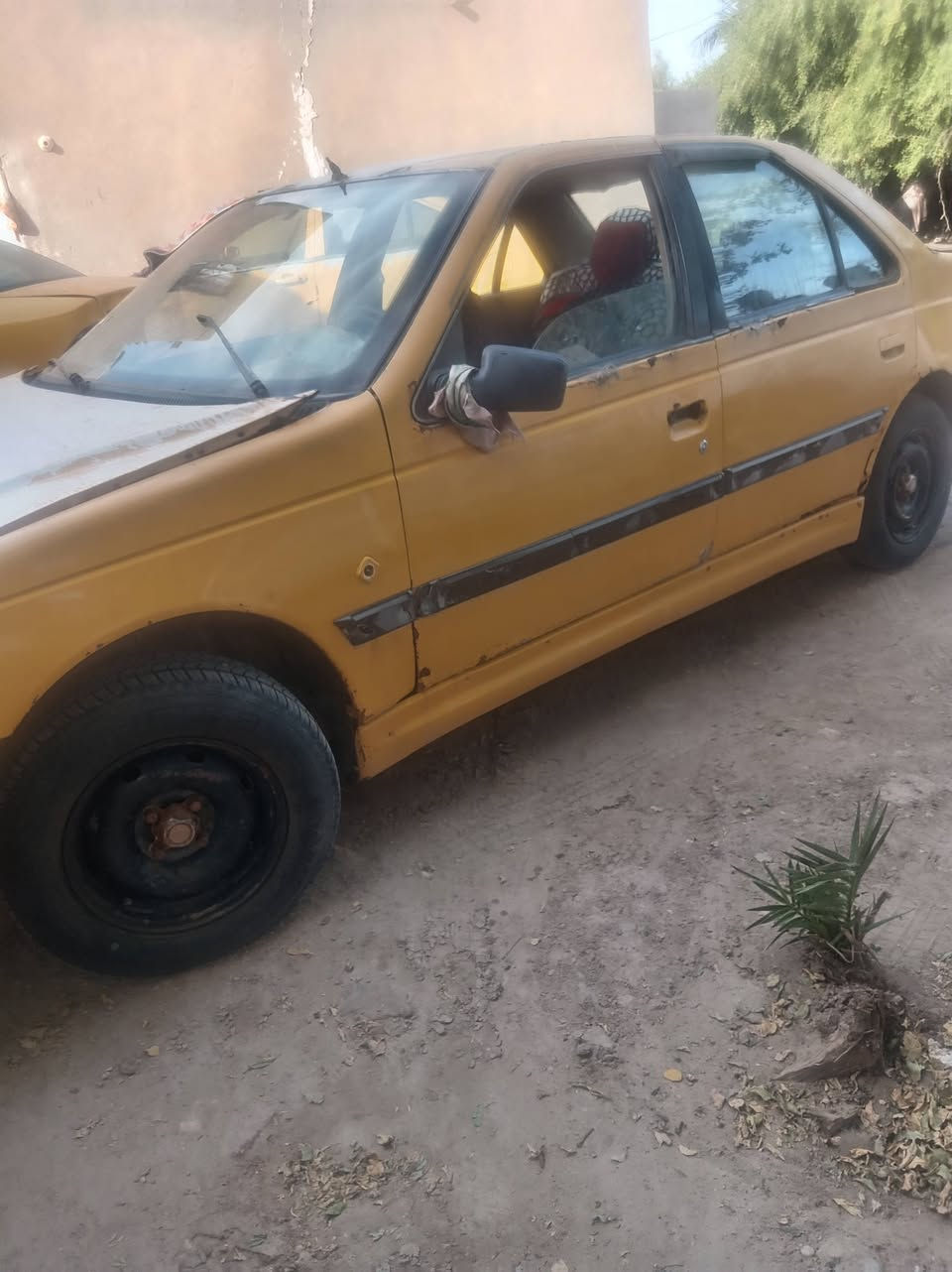 سلام عليكم بيجو بارص موديل 11 سياره جاهزه كير ومحرك شرط تخم تاير كهربائيات كلهه شغاله سياره جاهزه السعر 10 الاتصال ***********
