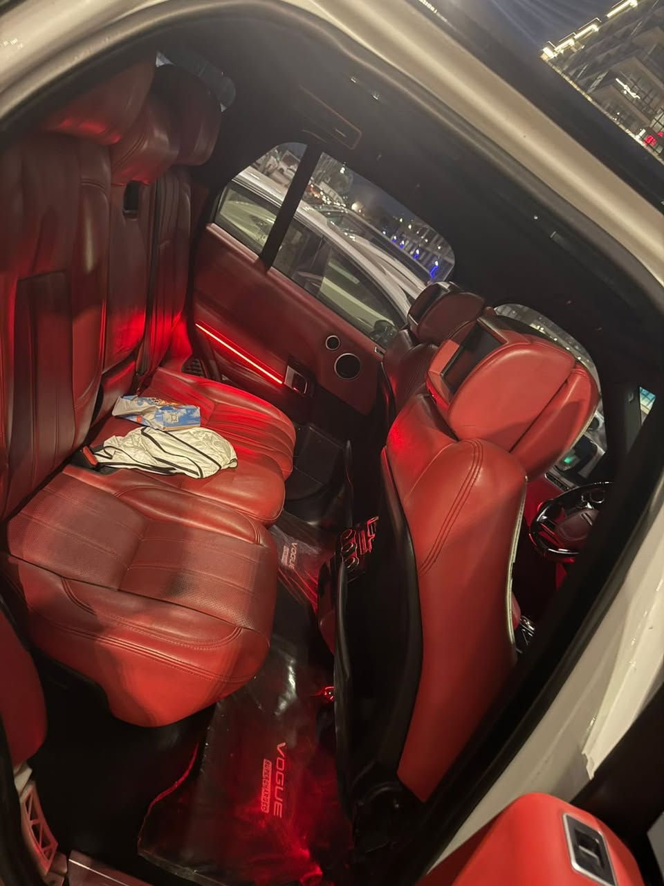 رانج روفر فوك VIP فول
فول مواصفات (( اوتو بيكرفك ))
محرك V8  سوبر
لون ابيض
للبيع او المراوس حسب القناعه
فول مواصفات اوتو بيكرفك

جكات 3 وضعيات
رادار جانبي بل مرايات
بانوراما كنتاره قماره شامواه
الكيجات الكتورنيه
كامرات  رادار
بصمات ابواب وتشغيل
جميع الابواب شفط
كشنات كهرباء
شاشات عدد 3
نضام صوت ميرديان (خرافي) 29 سماعه مساج تدفأه + تبريد امامي خلفي
ثلاجه
استيرن كهرباء + تدفأه
نقطه عمياء رادار حساسات امامي خلفي جانبي
صندوك كهراء ابواب
ترحيب اناره+ مرايات شفط + خزن
5 وضعيات قياده لضروف الطرق
السياره كفاله من الكص والعشاير والسرقه ادوات ادوات بدون ارقام السعر ١٦٥ ورقه وبيها مجال للشراي شي بسيط للتواصل خاص مكان السياره بغداد


**إذا كنت صاحب هذا الإعلان وتريد حذفه لأي سبب، رجاءا أرسل رسالة إلى الدعم الفني**