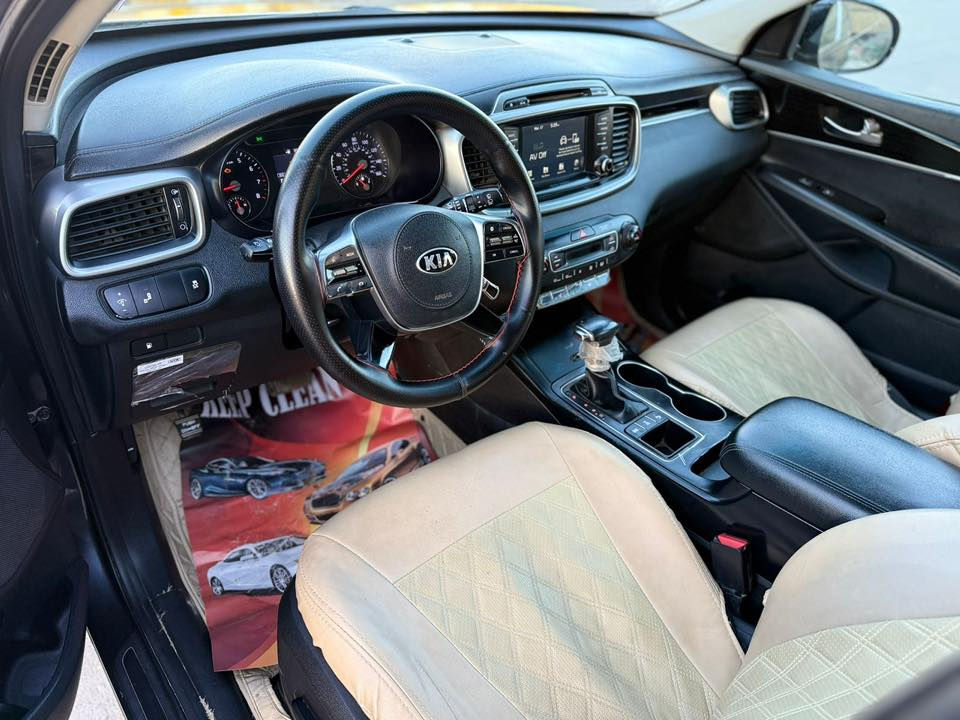 للبيع 
كيا سورنتو 2019 باسمنه رقم ذي قار تحويل مشروع وطني وارد أمريكي صور الحادث مرفقه بالمنشور سياره ليبل واحد حادثه حلو خفيف صبغ داير خلفي ونص الباب مواصفات 7راكب محرك 2400 تحكمات  شاشه فور ويل لدات حساسات مواصفات حلوه السياره جديده وجاهزه للخير مانقصها شي تخم تاير جديد حداديه جديده السياره مابيه نقص ماشيه 80 الف السعر 158 وبيها مجال
للاستفسار: ‭0786 973 0342‬
