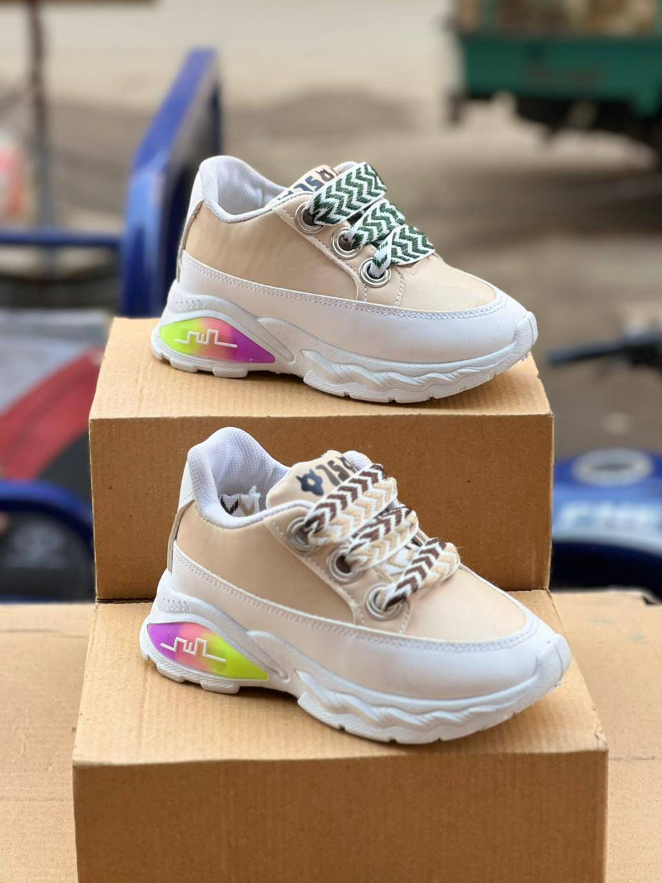 تسلا محير نور 
حقن فرش طبي 
 الكرتونه10جوز 
مقاسات 27/31
السعر 120
الكرتونه 1200


**إذا كنت صاحب هذا الإعلان وتريد حذفه لأي سبب، رجاءا أرسل رسالة إلى الدعم الفني**