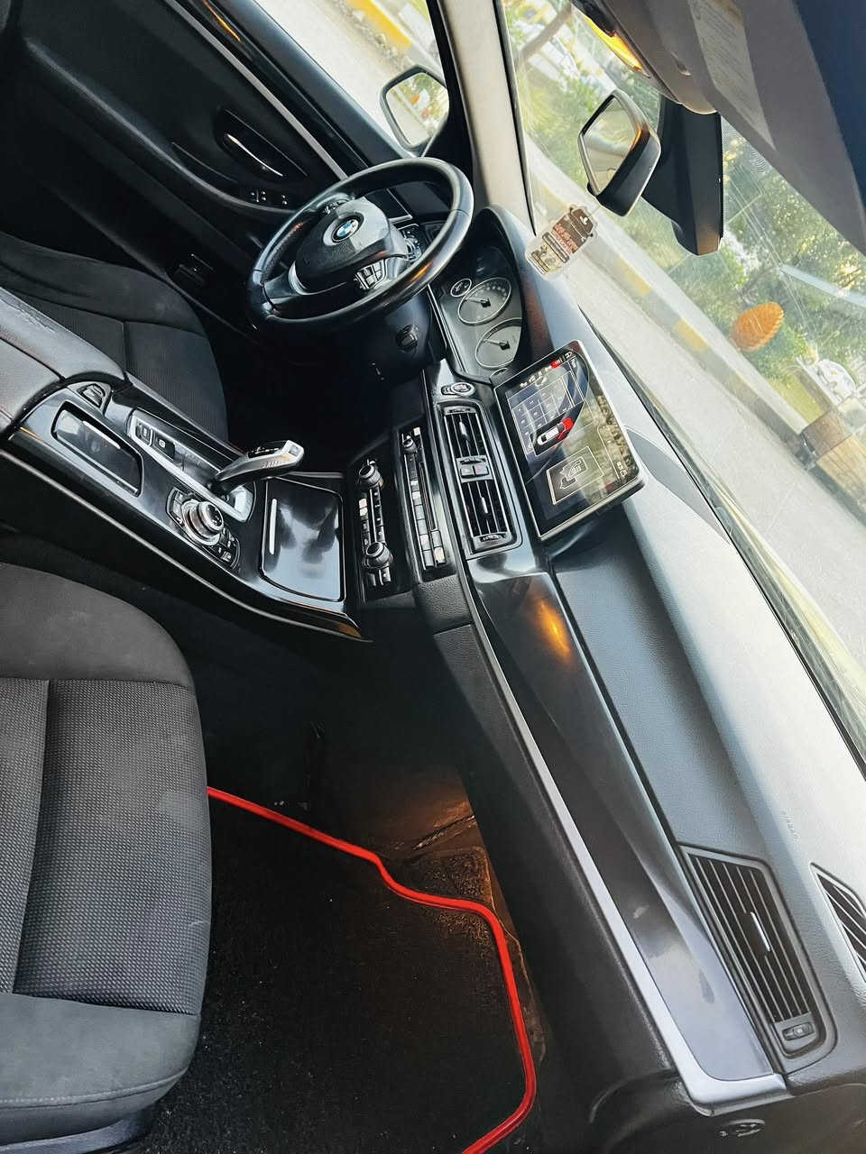 F10بي إم
موديل 2010
خليجي مكفول من الحادث والصبغ 
سياره جاهزه وكل نقص مابيها 
السعر 150
***********
***********
