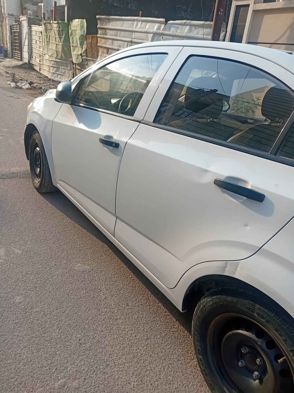 سيارة سونك نظيفة باسمي سنوية رقم بغداد محرك نظيف السعر ٦٥ بغداد الدورة ***********
