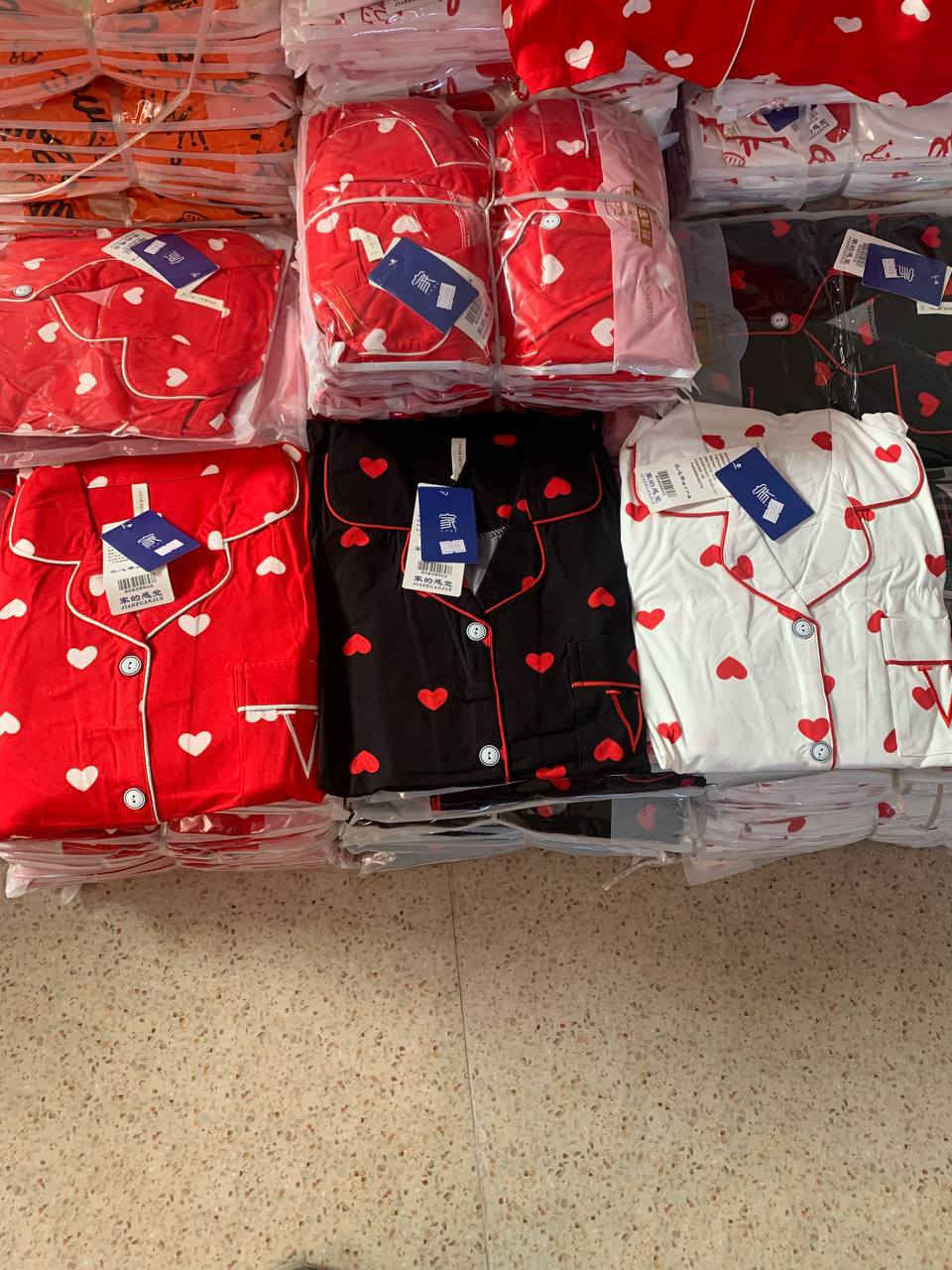 تراكات نسائية جملة اقل طلب درزن من كل موديل 
https://t.me/devamnn


**إذا كنت صاحب هذا الإعلان وتريد حذفه لأي سبب، رجاءا أرسل رسالة إلى الدعم الفني**