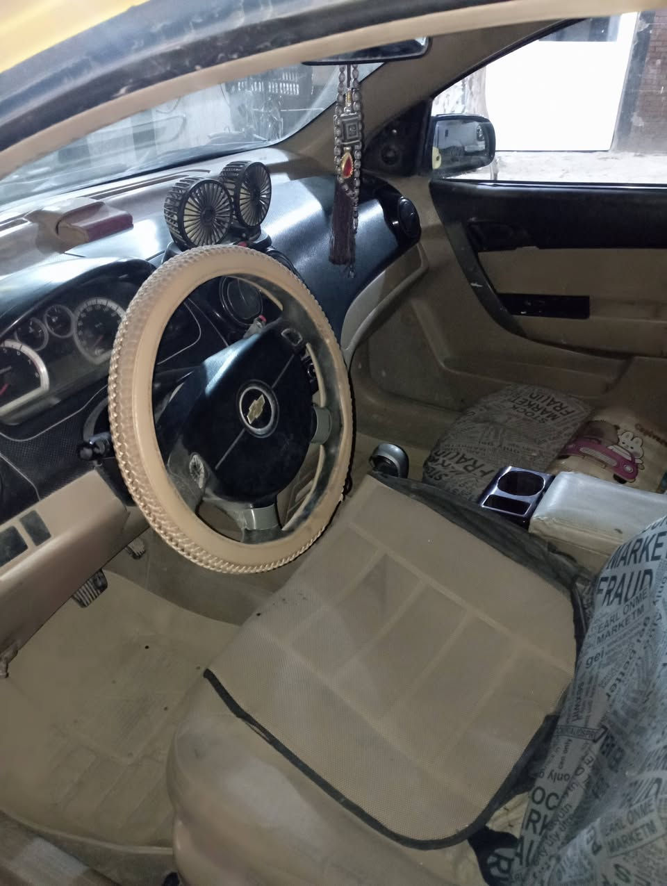 للبيع شيفروليت افيو موديل 2007 رقم بغداد مشروع وطني بسمي تحويل ثاني يوم كير مكفول حداديه وكهربائيات مكفوله سياره جديده بمعنى الكلمه السعر 45 اوبيها مجال بسيط الرقم 
 ***********
