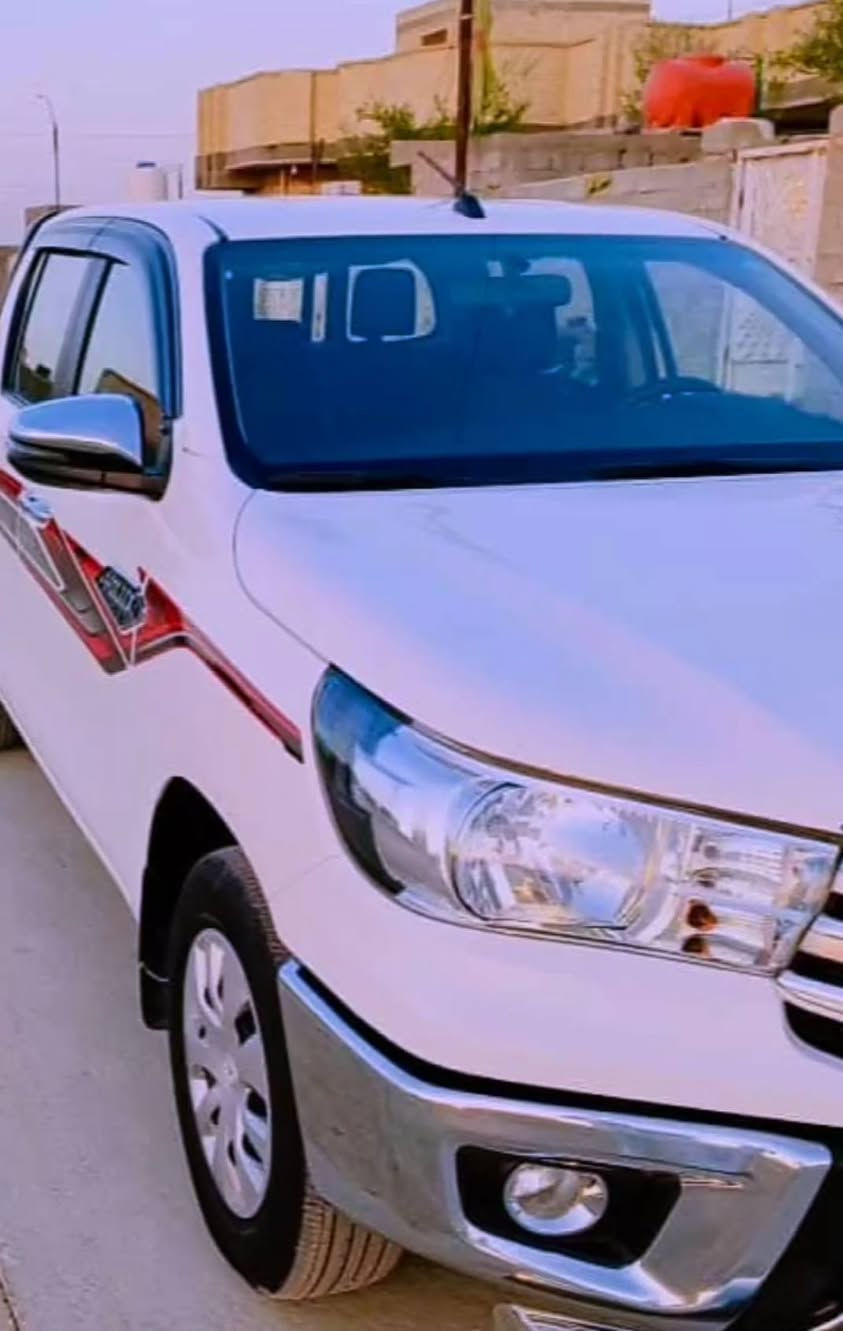 السلام عليكم هايلوكس23 للبيع كفاله عامه 
گير عادي بسمي رقم قادسية نكليزي 
تايرات الشركه باتري الشركه 
 ماشيه 79
مكان السياره ديوانية قظاء سومر 
تواصل ***********
