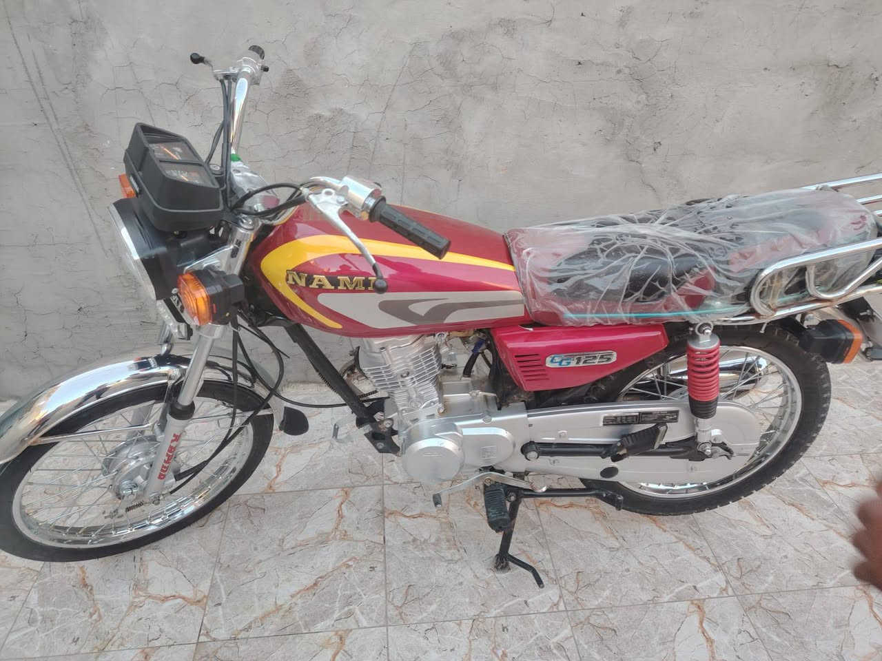 اربعه كير سكنر جديده الدراجه صارلهه شهرين طالعه من الوكيل مديل ٢٣ بس هيه ستوهه طالعه من الوكيل وكيلها بكربلاء مكاني حي الغري السعر ٦٢٥
***********
