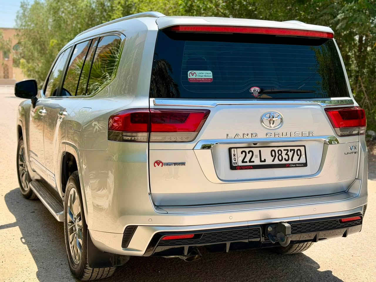 لاندركروز 2023 شركة جيهان تحت الضمان
ماشية 20،000km لون سلفر ميتاليك
فول مواصفات VX لمتد 
مغلف ppf بالكامل ،كتاب تضليل جديد
مكفولة كفالة عامة من الشخط والرصعة 
مكانها اربيل او سامراء سعر 745ورقة بيها مجال
***********
