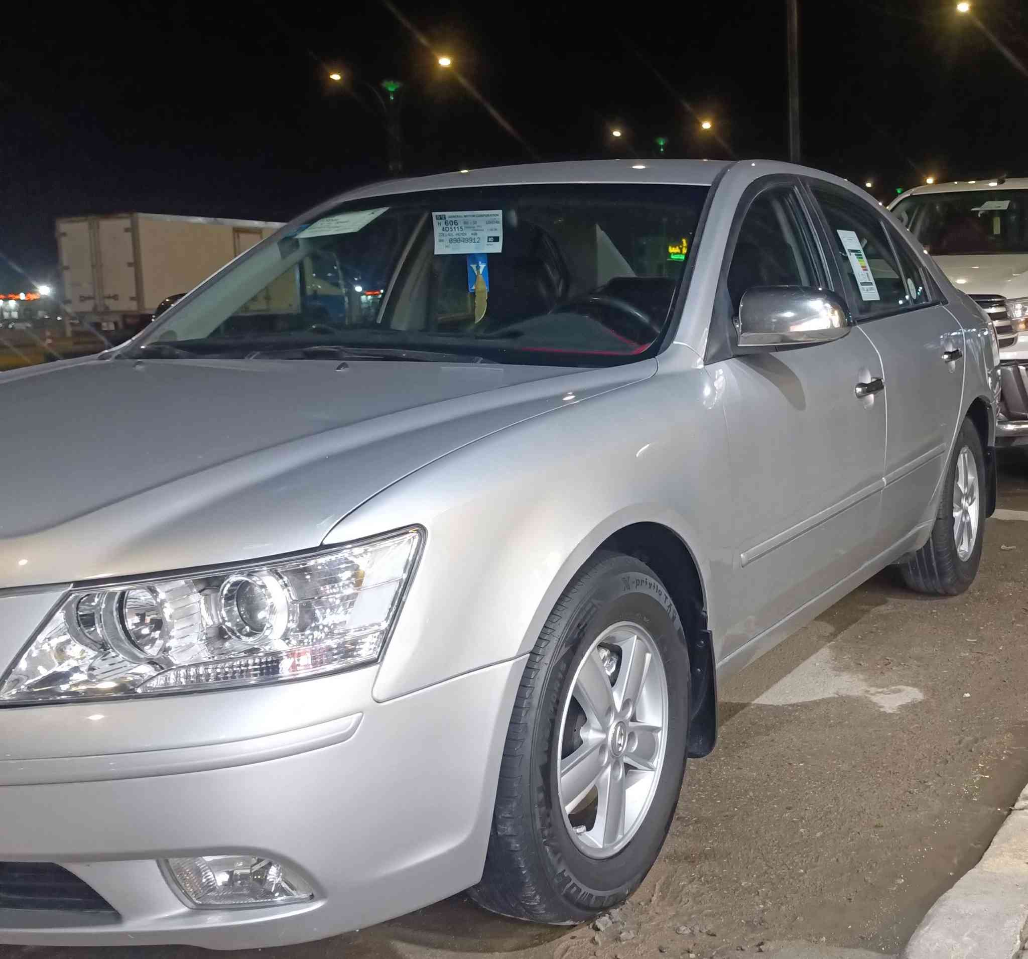 السلام عليكم
سوناتا كوري موديل 2012 بصره
مكفول من الضربة وتبديل 
مكينه گير حداديه طخم تاير
السياره بأسمي 
السعر 125 ورقه 
التواصل ***********
