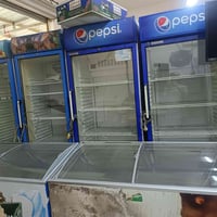 عارضات للبيع عدد 4 مجمدات للبيع عدد 3 للأستفسار الأتصال بالرقم 0786278...
