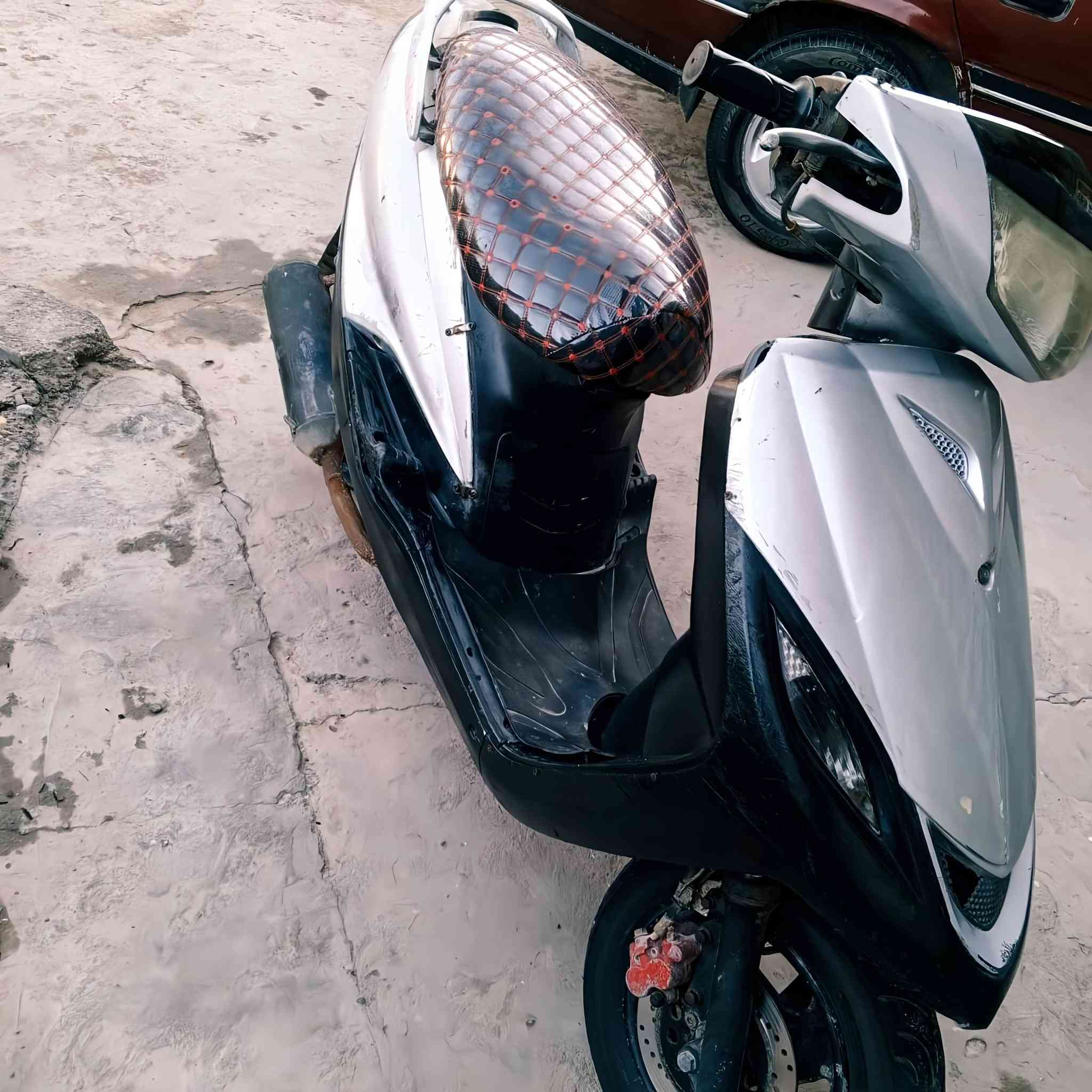 دراجة للبيع ماكس ثعلب
دراجة نضيف. محرك خير من الله لا تقيص ولا تبخير
دراجة كاملة علا اخر حباية كهربايات كلة شغالة سلف هندر
ماكن  ديالى خان بني سعد 
السعر ٣٢٥ وبيهة مجال لطيبين
***********
