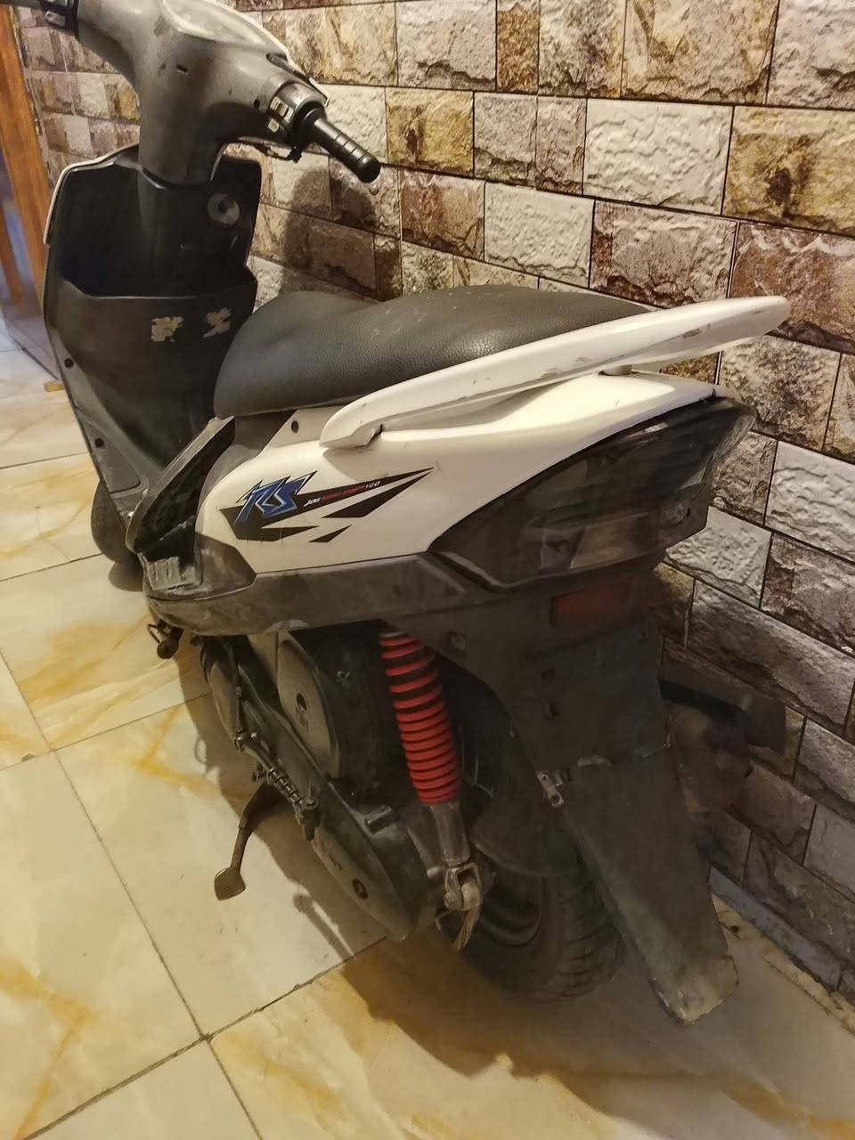 سلام عليكم شباب دراجه ماكس عدله للبيع كلها بلاديه دراجه حلوه كهربائيات شغاله سلف وهنر بكاني بغداد سعر 650 بيها مجال ***********
