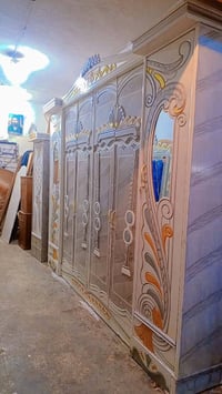 غرفة نوم • نظيفة • للبيع