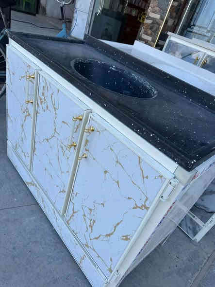 سنك مرمر مختلف الاحجام 

التاميم ركن آلمدينه معرض أثاث بيم
***********
