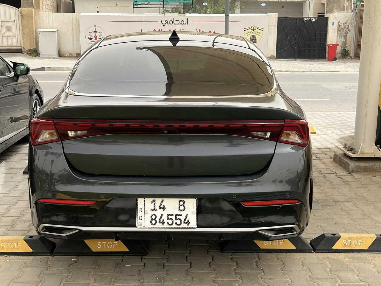 إسلام عليكمً للبيع K5  فئة EX
أعلى فئه بـ K5
الموديل : 2022
تقرير غرق 
معوقين بصره
للستفسار *********** يوجد وتساب 
مامتواجد على الفيس السعر 143وبيه مجال 

المواصفات :
* قيادة ذاتية عند المنعطفات.
* رادار امامي مع مانع تصادم. 
* تحذير الخروج عن المسار. 
* مستشعر نوم السائق مع نظام التوقف الآلي. 
* تحذير النقطة عمياء  .
* نظام تحذير عند التقاطعات. 
* نظام تحذير عند تجاوز السرعة المحددة. 
* شاحن موبايل وايرلس. . 
* المرايا الجانبية قابلة للطي كهربائيا. 
* نظام الصوت 9 سماعات Alpine.
* ويل رياضي
* سقف بانوراما. 
* شاشه كبيرة 
* نظام الخرائط (GPS).
* المصابيح الأمامية LED. خمس عدسات 
* كشافات الضباب LED.
* المصابيح الامامیة متحرکة.
* دخول ذكي. 
* بصمة ابواب 
* تشغيل عن بعد.
* فتح الصندوق الخلفي مع حركة القدم.
* ذاكرة لحفظ وضعيات الجلوس للسائق. 
* المقاعد الأمامية كهربائية.
* المقاعد الأمامية تبريد وتدفئة.
* حساسات امامية. 
* حساسات خلفية. 
* مكيف خلفي 
* تدفئة ستيرن. 
* مانع تصادم خلفي.
* بلوتوث تلفون. 
* محدد سرعة. 
* نظام التشغيل والاطفاء الاوتوماتيكي .
* نظام بريك اوتماتيكي.
*دواخل صاج 
*نظام صوت من شركه BosE
* نظام صوت 12سماعه 
*كامرات 360درجه 

وبعد بيه هواي مواصفات
