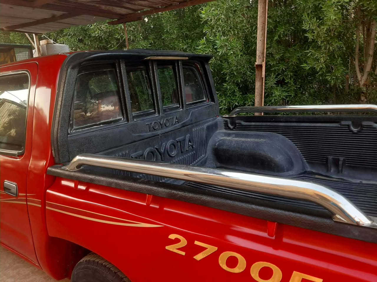 السلام عليكم
جمره 2005مصبوغه عام جماليه فقط شاصي مكفول مكينه كير خير من الله 

رقمي ***********
