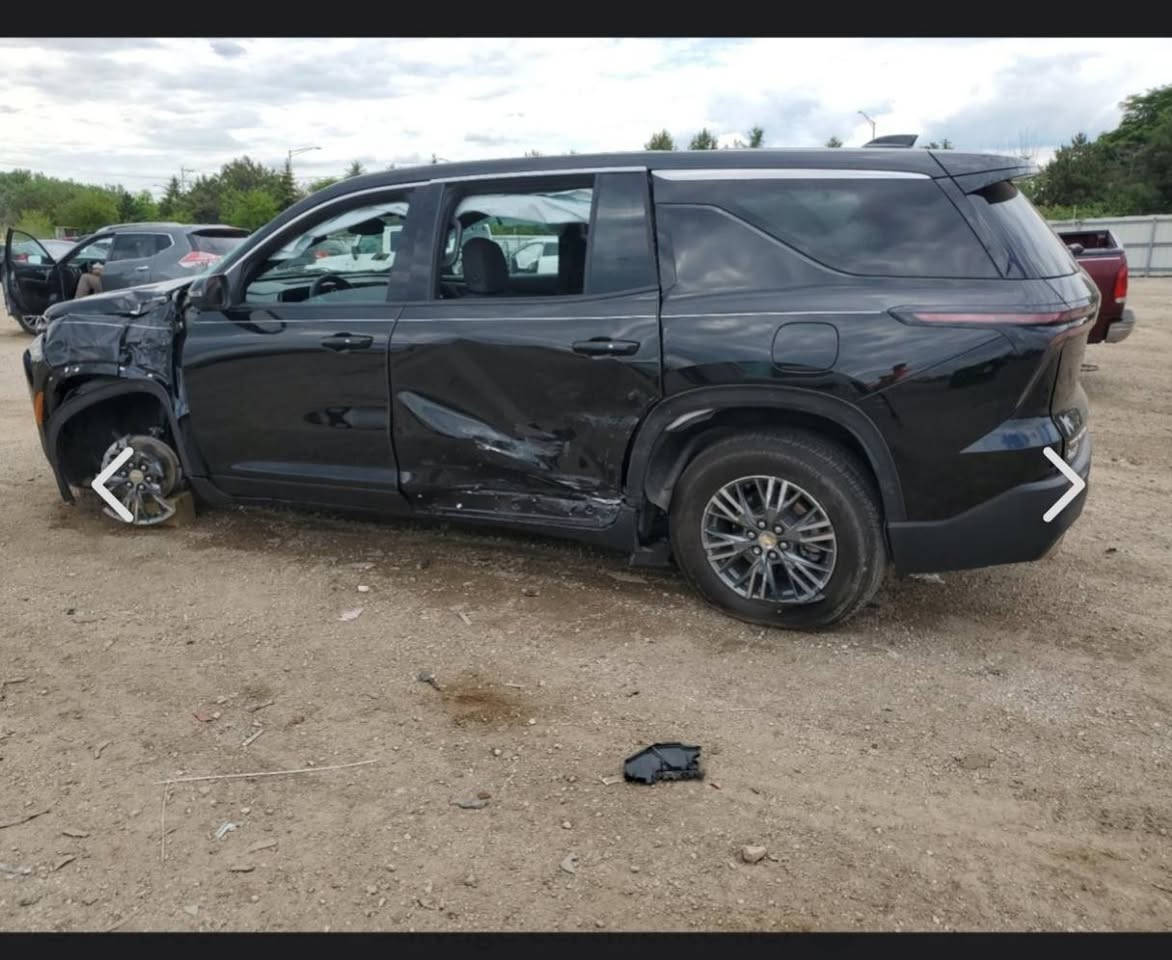 تحيه طيبه
2024 Chevrolet Traverse, LS
ترافرس 2024 ال اس 
لون اسود دخول جديد 
سبعه راكب 
رقم بغداد 
الضرر كما مبين بالصور 
واجه باب الصدر بي صيغ من امريكا 
البجم والحوض والدواخل مكفوله 
السعر 27500 $ قابل للتفاوض بالمعقول 
***********

