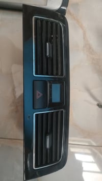 C8 • قطع غيار